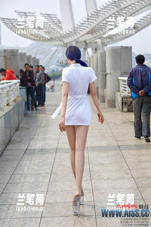AISS爱丝(钻石版) - 赵梦洁空姐写真：让你明白如何“高空作业”？无圣光，别担心呕吐！