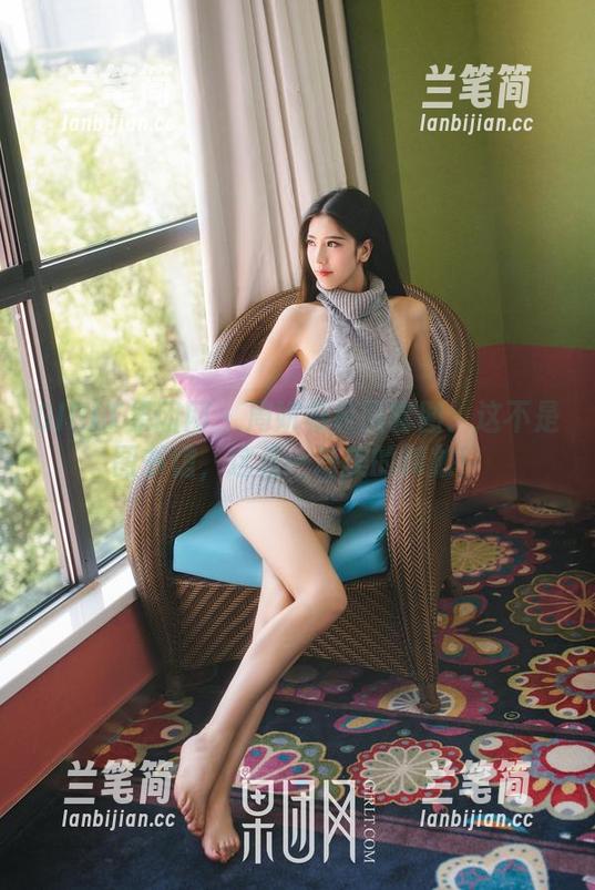 GIRLT果团网 - 周妍希校园套图：这不是图书馆，这是一场美的释放！