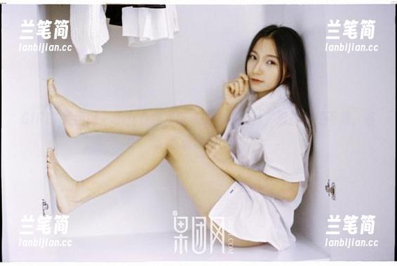 GIRLT果团网-小九九 GIRLT果团网 - 小九九这次带来的棉袜大片,原图随便下载,各位请享用!