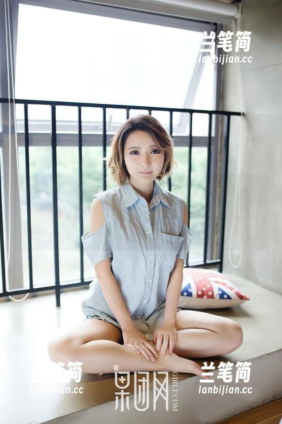 GIRLT果团网 - 如果可爱能化为实物，那一定是甜Abby的私拍原图了，哎呦，我又在想啥？