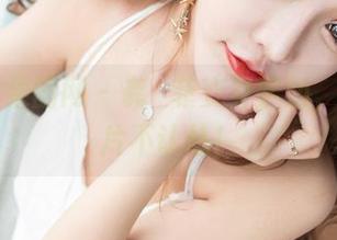 GIRLT果团网 – 龚玥菲变身学姐，免费照片不认怂！