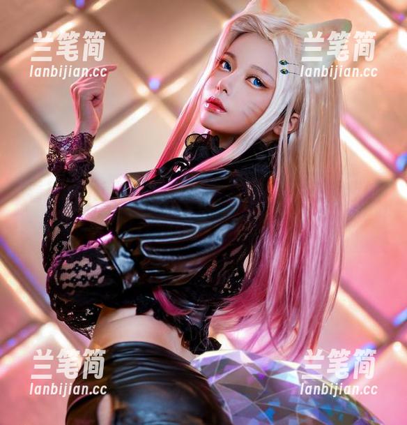 看Hachi小芭的裸足全套图片，感觉我的鞋也在偷瞄，太尴尬了！