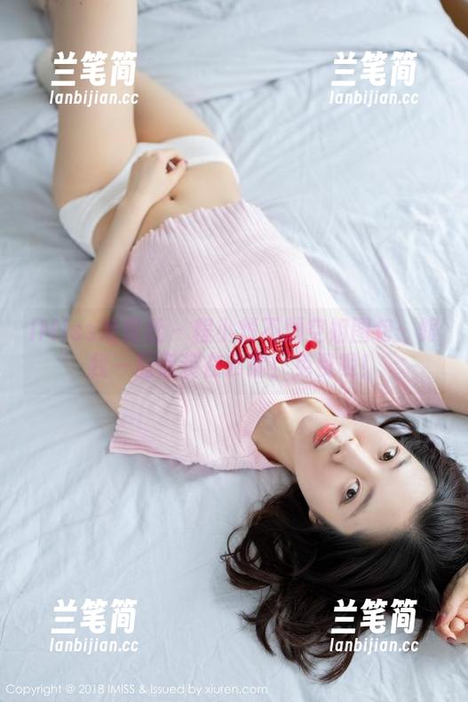 IMiss爱蜜社 - 程小烦不烦空姐图包：跟我一起假装在云端！免费哟！