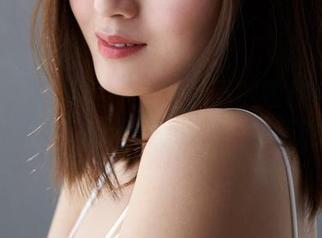 MiiTao蜜桃社 – 这图集下的雪梨sherry美足，难道无圣光也是一种新潮流？