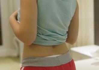 ROSI合集出炉，嫩学妹制服，学业还没忙完，但心已经被俘虏了！