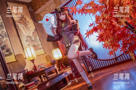 右边儿的眼镜占领了眼球——Sayako＿今年4岁新写真集带你走心