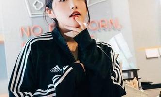 嗨，灰丝控们，Sonson(손손)的私拍美图来了，准备好了吗？