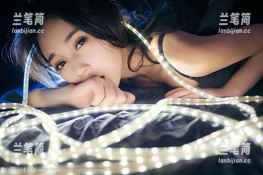 TGOD推女神-Akiki朱若慕 TGOD推女神 - 我说Akiki朱若慕这是啥清纯,高清图合集看得我眼睛都闪闪发光了!