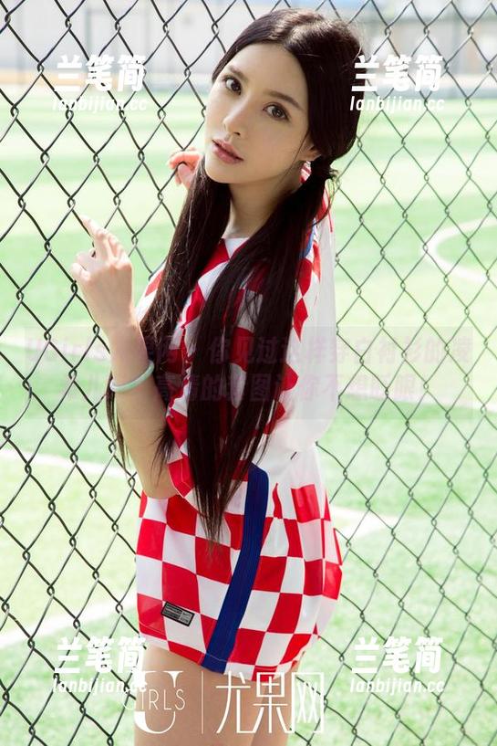 UGirls尤果网 - 你见过这样穿白衬衫的凌希儿吗？高清的套图让你不想眨眼！
