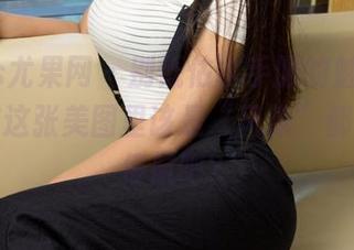 UGirls尤果网 – 别低估水手服的魅力，沈诺馨在这张美图里该是“风浪”都要为她停航吧？