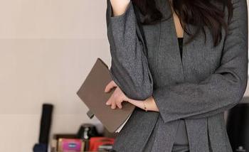 XIAOYU语画界 – 看过李丽莎最新婚纱照片，你就会明白，结婚也许只是个噱头。
