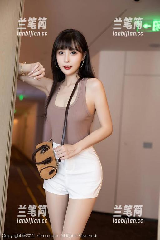 Xiuren秀人网 - 捧着古月小同学的睡衣图包，完全不想回红包里去啊！