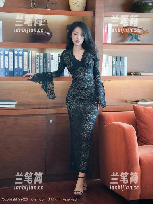 Xiuren秀人网-小逗逗 Xiuren秀人网 - 小逗逗来了,最新图集双马尾,你有没有被萌到?