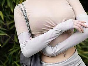 Xiuren秀人网 – 睡衣不只是睡衣，模特悦悦的图包展示了另一种生活态度