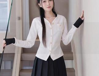 Xiuren秀人网 – 菲儿beauty在线，无敌死库水合集，准备好被萌化了吗？