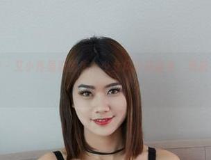 YouWu尤物馆 – 艾小青最新图库：少女风再获新生，难道只有我感到不适吗？