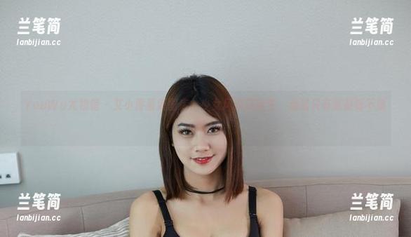 YouWu尤物馆 - 艾小青最新图库：少女风再获新生，难道只有我感到不适吗？