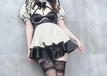 けん研自信满满的私房原图，果然是个敢拍敢秀的女人。