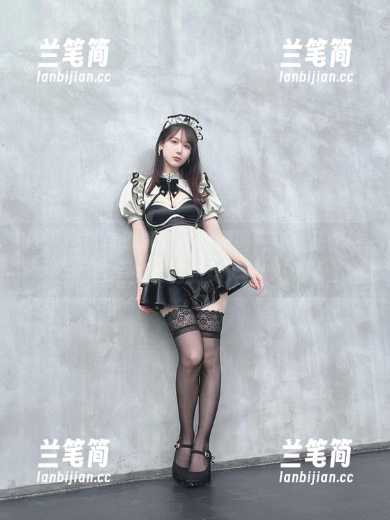 けん研 けん研自信满满的私房原图,果然是个敢拍敢秀的女人。