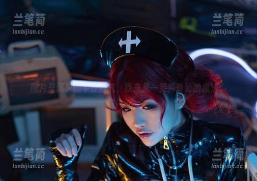 图片里飘来的牛仔香气，原来是一笑芳香沁的魔法。