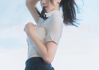 打开不呆猫的私拍女仆原图，期待与失落并存