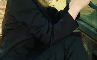 丽柜 – 不简单的美美JK资源，心里想的和她实际穿的不太一样？