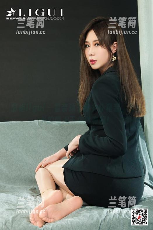 丽柜ligui - 看奈沐子穿女仆裙装，无圣光的情况下依然有趣！