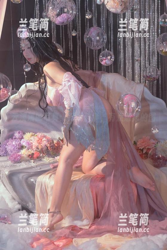 云溪溪的写真：青楼韵事，有点意思的图集哦