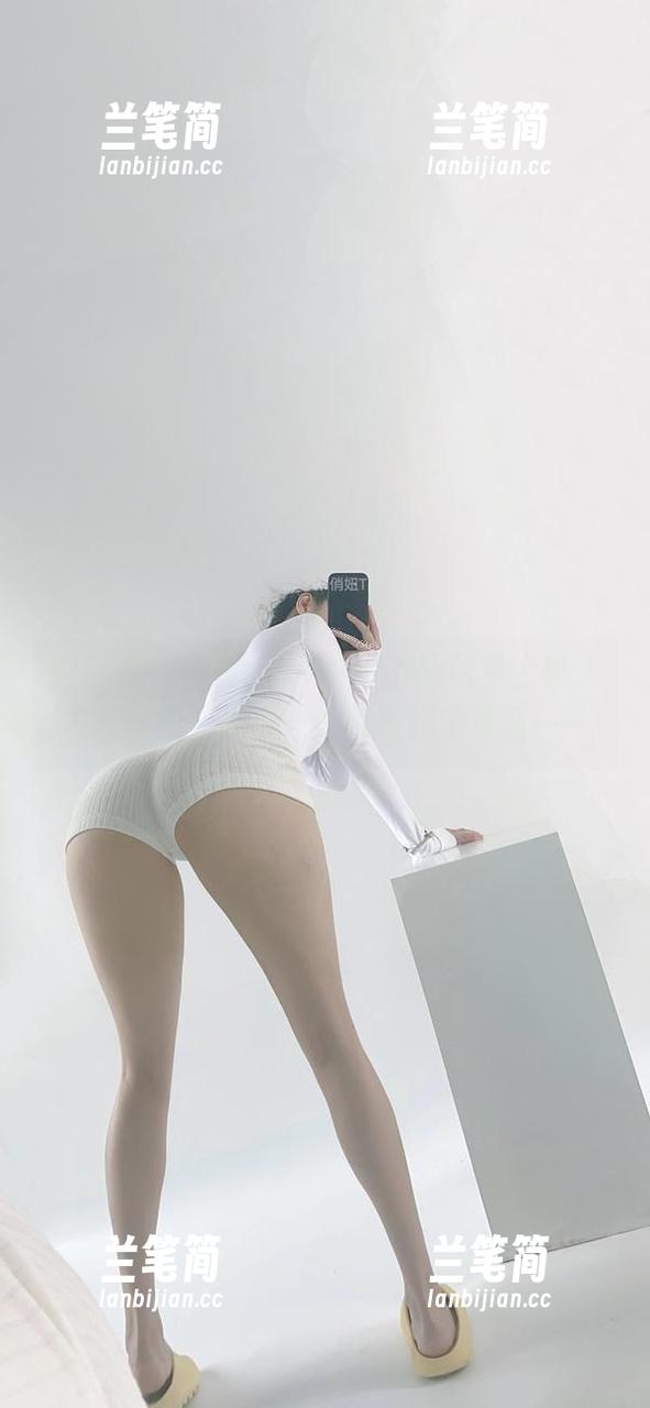 俏妞qiaoniu66 微密圈 - 俏妞qiaoniu66来秋季上线,裤里丝图片分享,让我想起了什么……