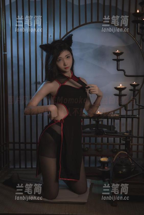 南桃Momoko 图片闪现:南桃Momoko,黑丝的柔情与强烈对比,让人不禁多看几眼。