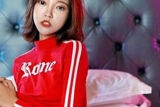 嗲囡囡 – Jennanni_Jen清纯写真，高清壁纸还带着一丝童真，真想忙里偷闲盯着！