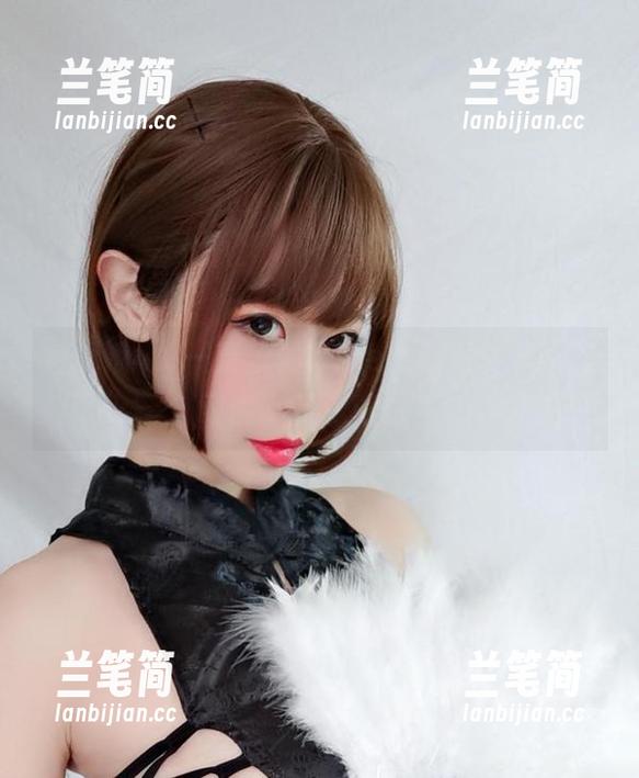老板娘4.0—奈汐酱Nice的新写真集，谁敢说不下载试试？