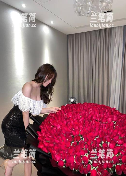 微密圈 - 奔跑的晶骡儿的女仆写真：说她是天使可不太靠谱哦！