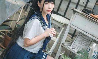 看这张美图，完全是宫本桜和德克萨斯同人礼服的完美结合，下载是必须的。