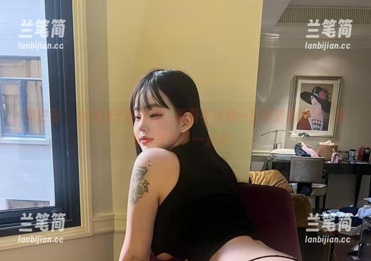 微密圈 - 小优优子的教室，原图有种想一直停留的力量，图集只找到了一点点！