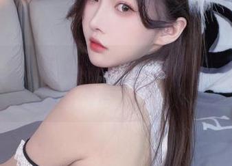 小小奶瓶儿的丝袜cos：从细腻到开车，高清带你飞！