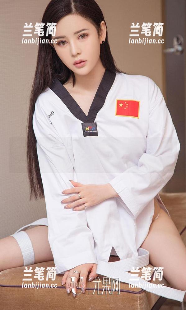 尤果网 - 吊带原图，琳丽分享的这一组，我内心os：怎么会有人穿得如此惬意呢？