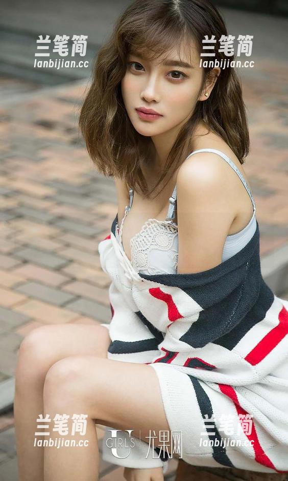 尤果网爱尤物 - 图集里的李丽莎：御姐风范，不只是在pose，还是态度！