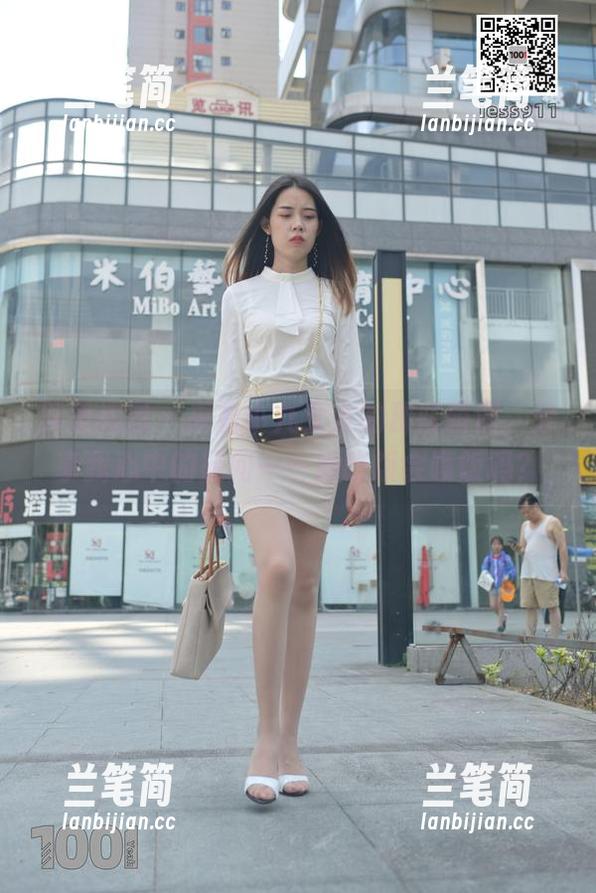 异思趣向-小九 异思趣向 - 来看小九女友的那些萌照,分享我心中的疑问——她吃饭会喷饭吗?