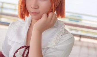 说好的限量！“抱走莫子aa”胶衣写真图集，矮油真香