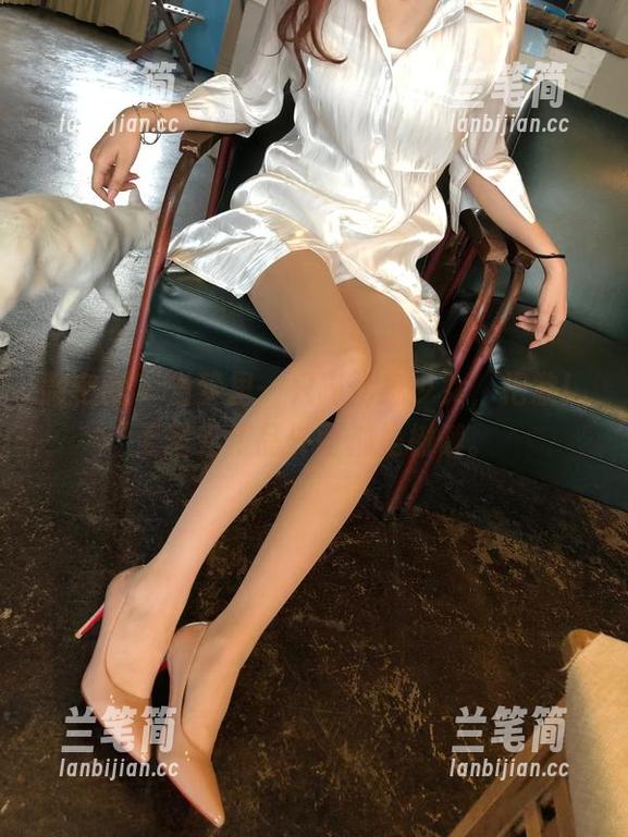 微密圈 - 当梦里一只喵化身少女，抱歉！无圣光作品外面都是树懒。