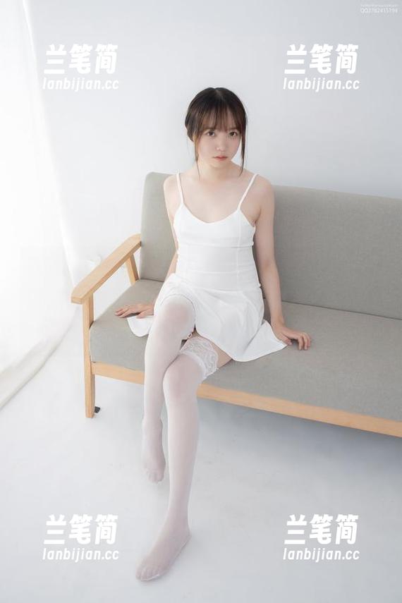 森萝财团 - 美图大放送，姐姐本人亲自出镜，小奶糕Milky又来分享“精彩秀”了！