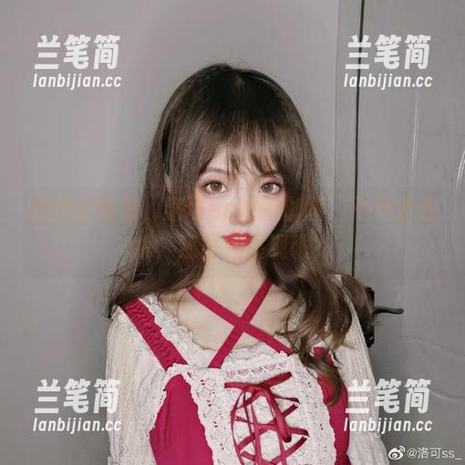 资源在这里，洛可ss的瑜伽图，不只是在练，还是在展现吧？