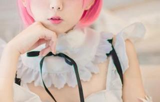 透明？浅野菌子的最新写真集，难道她是隐形人？