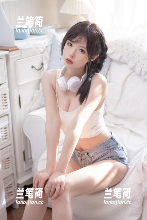 清水由乃的粉色风潮：不经意间就入了眼的作品集，哈哈！