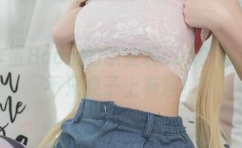 想看炸蛋Boom的职业装cos？精选场合不只桌子上有趣！