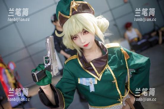 狐玖玖 狐玖玖职业装写真集,来看看这些独特资源下的微妙气氛吧!