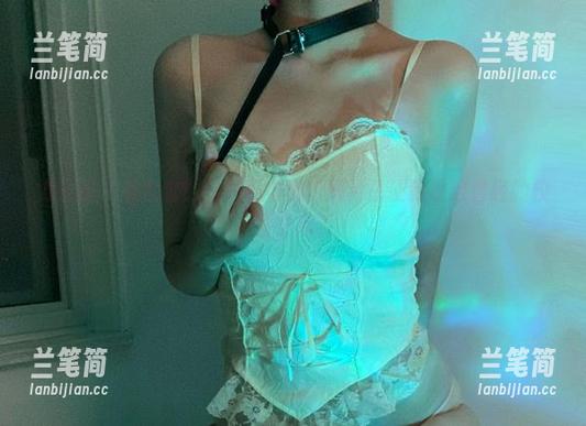 微密圈 - 看全套！相扑猫学姐的图片总让我想起曾经的校园岁月。