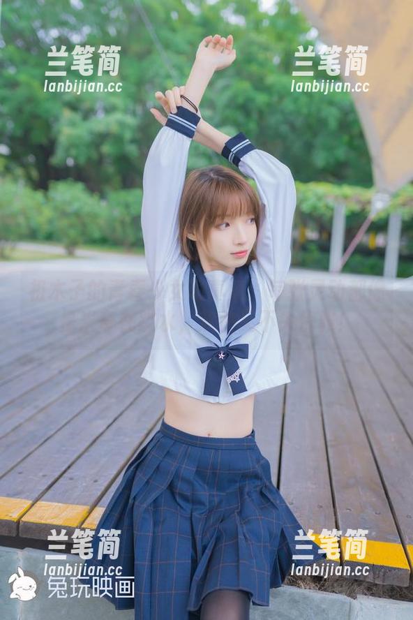 祖木子 祖木子的青春少女写真集:每张灵动都像是米奇在跳水,欢快又不失优雅!