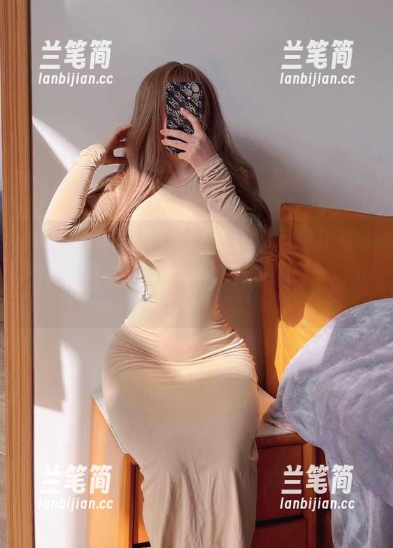 微密圈 - 禅雨儿Lynne的女仆风格你见过吗？这组高清图集可能会让你翻白眼，不过……还是忍不住想看。